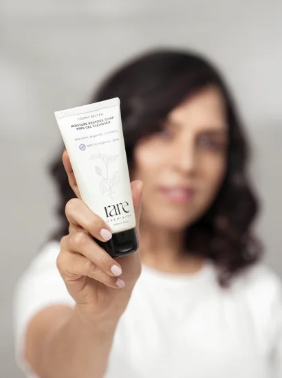 moisture restore soap free gel cleanser